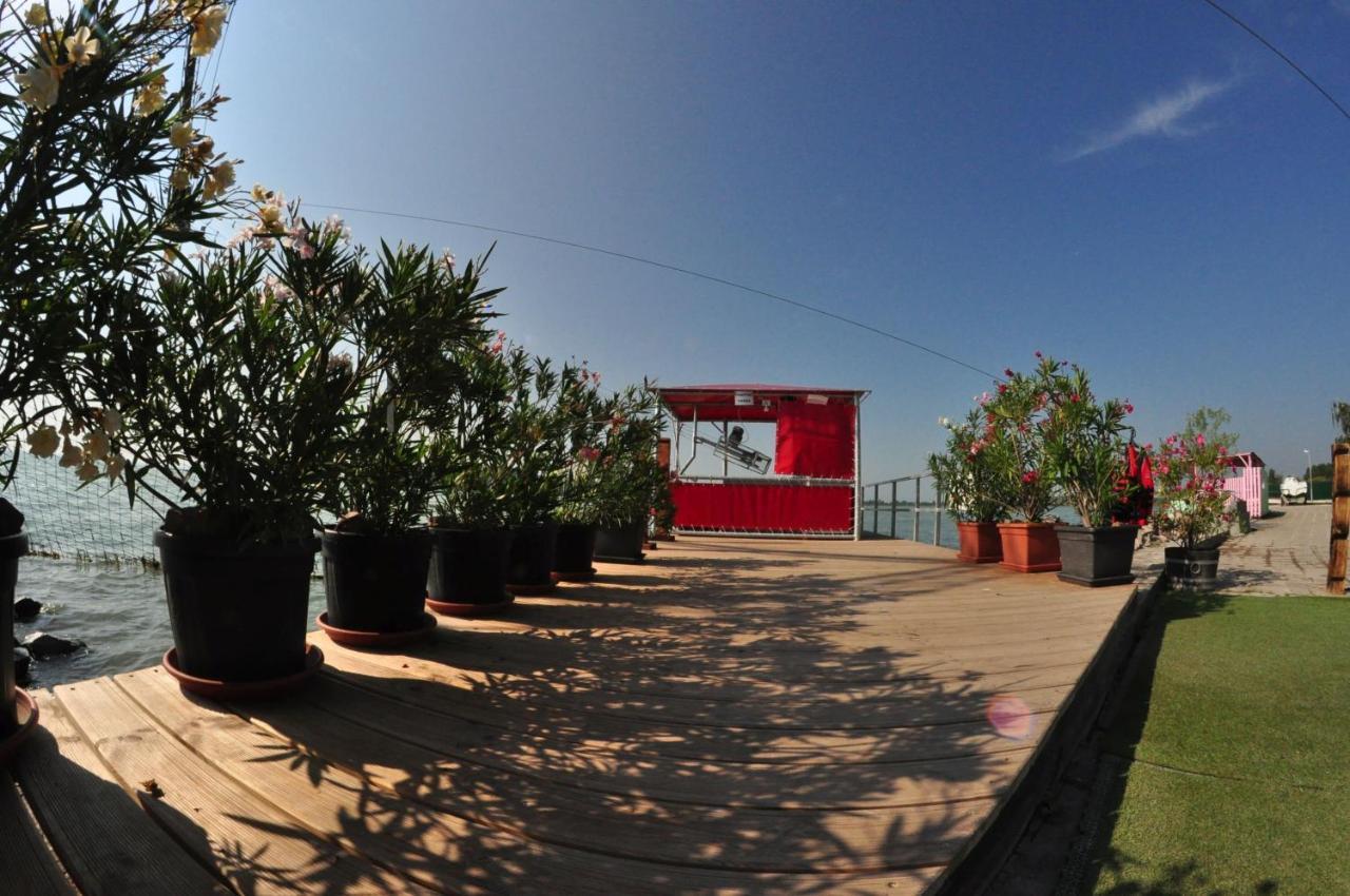 Balatontourist Füred Camping&Bungalows Balatonfüred Exterior foto